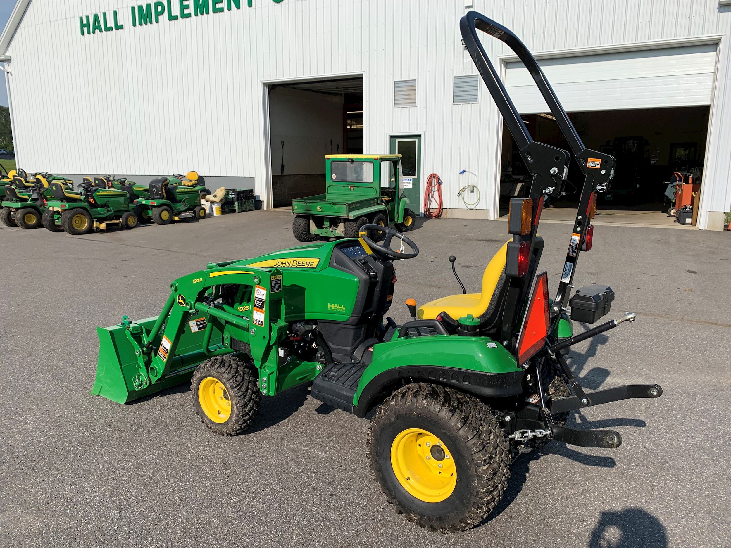 2022 Used John Deere 1023E Image 2