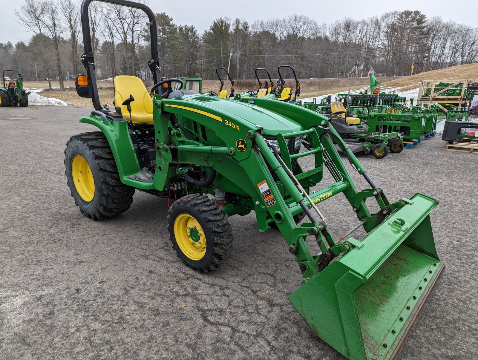 2019 Used John Deere 3039R Image 2