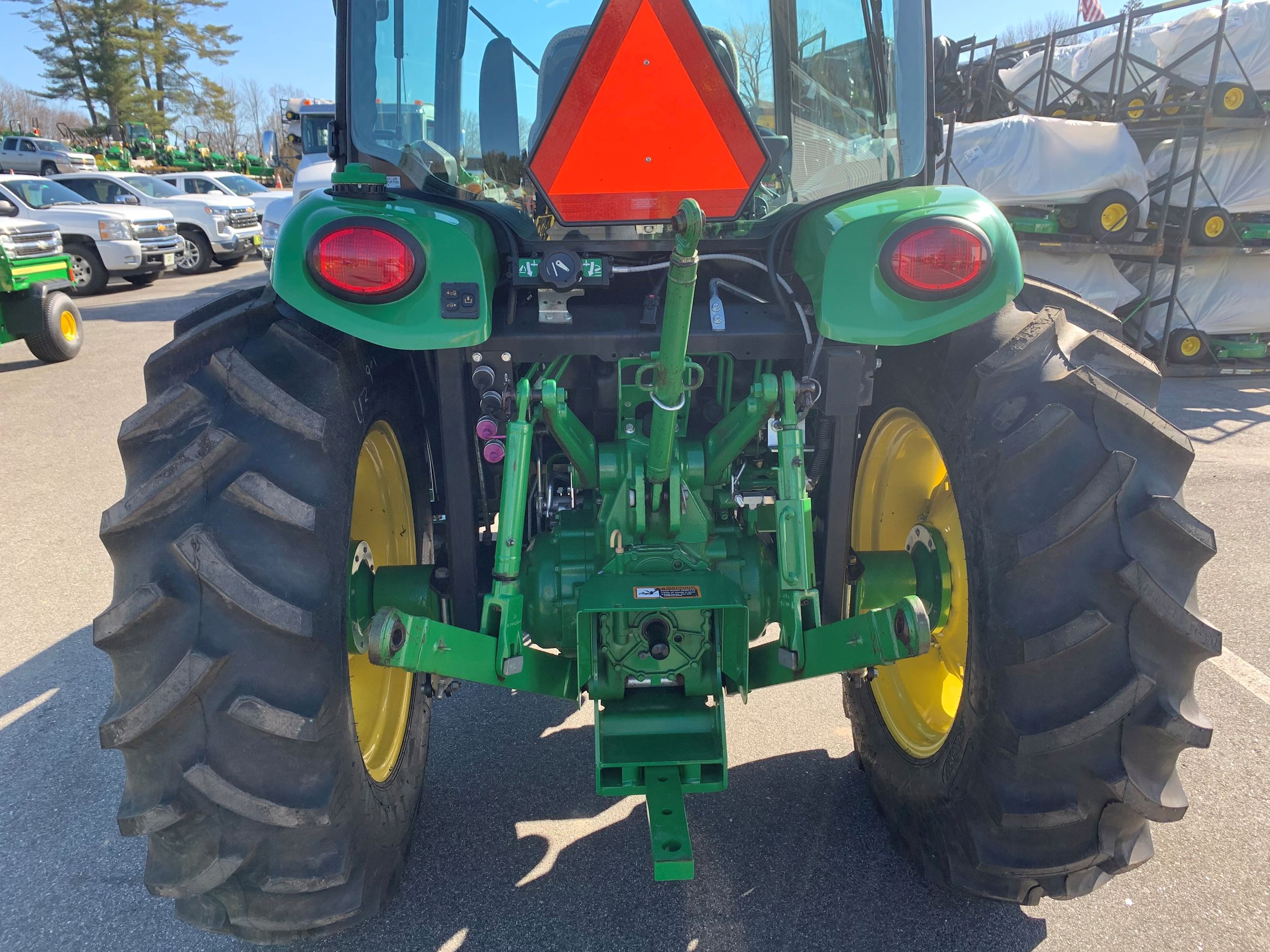 2015 Used John Deere 4066R Image 3